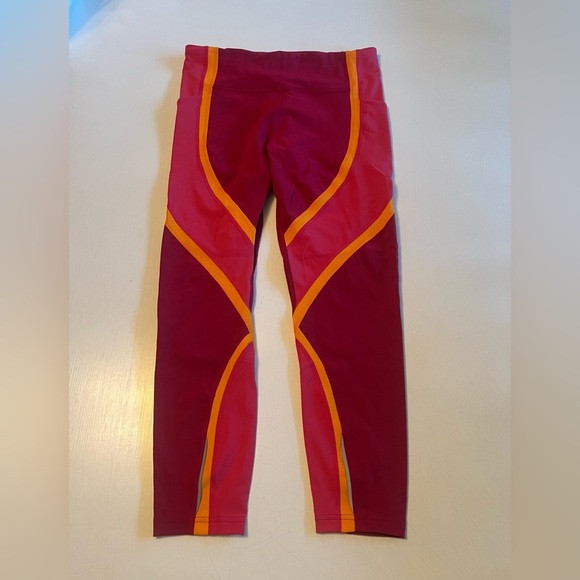 Lululemon Wild Twist 7/8 25” Tight Leggings Ruby Red Fuchsia Pink Amber Size 10 - Picture 5 of 12